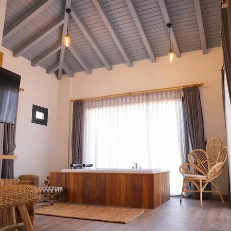 Rupa Experience (adults Only) فندق ألاتشاتي