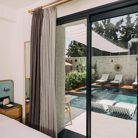 호텔 Rupa Experience (adults Only)