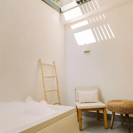 فندق Rupa Experience (adults Only) *